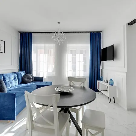 Dluga Boutique By Downtown